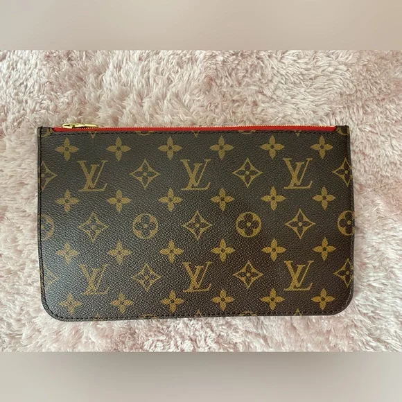 Authentic Louis Vuitton neverfull GM monogram pouch wristlet NEW - Picture 3 of 10